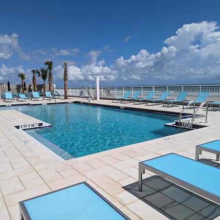 Holiday Inn Express & Suites Oceanfront Daytona Beach Shores By Ihg Exterior photo